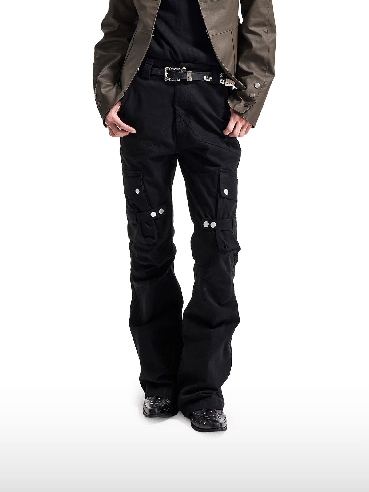 Buttoned Micro-Flare Cargo Pants